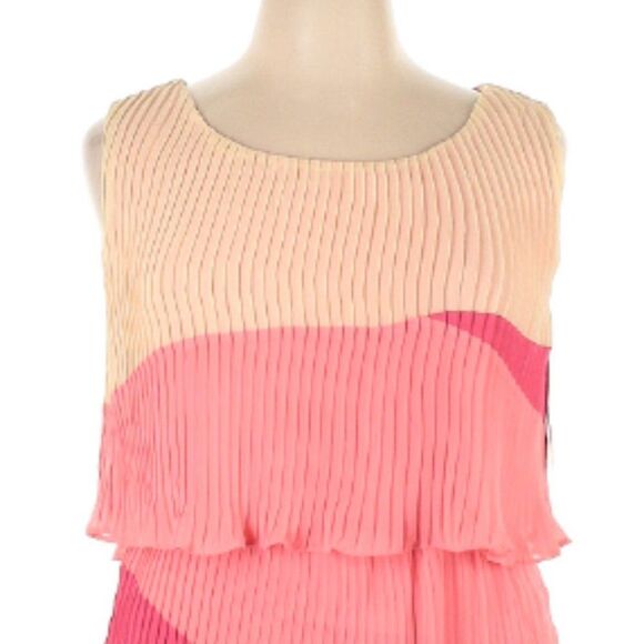 Signature by Sangria, pleated color block flutter dress in salmon, pink & cream - Picture 3 of 3